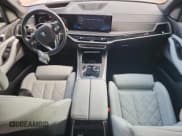 ✅ 2024 BMW X5 xDrive40i • VIN: 5UX23EU09R9V55141 • Лот: 69461135. Опубликован ранее на Copart с пробегом 13 880 миль. Бесплатный доступ к архиву аукционных продаж из США и подробный отчёт об истории автомобиля на DreamBid. Изображение 8.