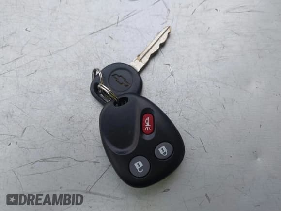 ✅ 2005 Chevrolet Suburban Z71 • VIN: 3GNFK16Z65G212590 • Lot: 43670546. Wystawiony na IAAI z przebiegiem 157 887 mil. Bezpłatny archiwum sprzedaży aukcyjnych z USA i szczegółowy raport historii pojazdu na DreamBid. Zdjęcie 11.