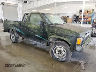 ✅ 1986 Nissan Hardbody E • VIN: 1N6ND16Y7GC413942 • Lot: 57677605. Wystawiony na Copart z przebiegiem 126 183 mil. Bezpłatny archiwum sprzedaży aukcyjnych z USA i szczegółowy raport historii pojazdu na DreamBid. Zdjęcie 4.