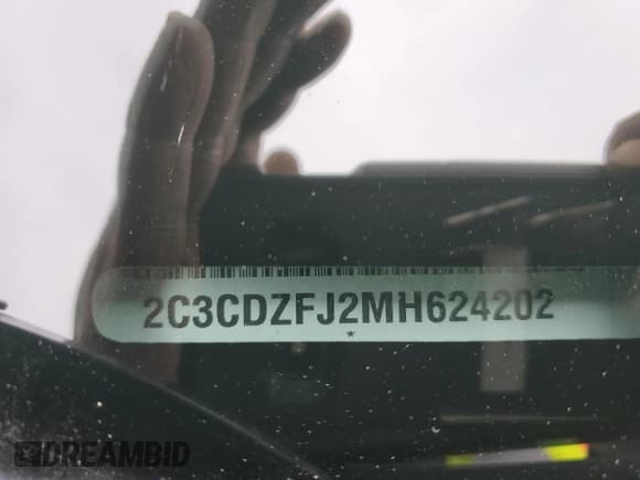 ✅ 2021 Dodge Challenger R/T Scat Pack • VIN: 2C3CDZFJ2MH624202 • Lot: 47790504. Wystawiony na Copart z przebiegiem 27 647 mil. Bezpłatny archiwum sprzedaży aukcyjnych z USA i szczegółowy raport historii pojazdu na DreamBid. Zdjęcie 12.