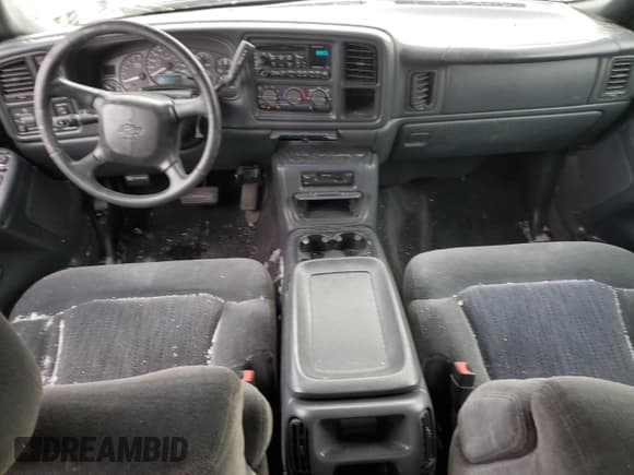 ✅ 2001 Chevrolet Silverado 2500HD LS • VIN: 1GCHK23U31F212798 • Lot: 45138655. Wystawiony na Copart z przebiegiem 211 653 mil. Bezpłatny archiwum sprzedaży aukcyjnych z USA i szczegółowy raport historii pojazdu na DreamBid. Zdjęcie 8.