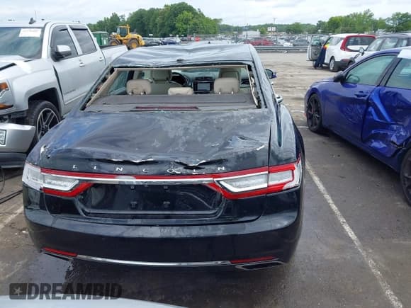 ✅ 2017 Lincoln Continental Select • VIN: 1LN6L9SP7H5607507 • Lot: 42368167. Wystawiony na IAAI z przebiegiem 78 451 mil. Bezpłatny archiwum sprzedaży aukcyjnych z USA i szczegółowy raport historii pojazdu na DreamBid. Zdjęcie 16.