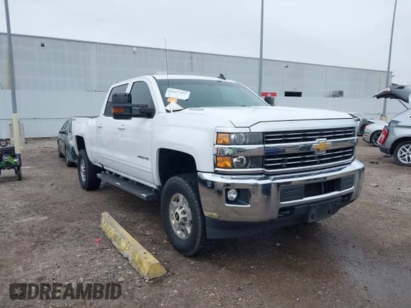 ✅ 2016 Chevrolet Silverado 2500HD LT • VIN: 1GC1KVE8XGF210140 • Лот: 41427651. Опубликован ранее на IAAI с пробегом 137 565 миль. Бесплатный доступ к архиву аукционных продаж из США и подробный отчёт об истории автомобиля на DreamBid. Изображение 1.