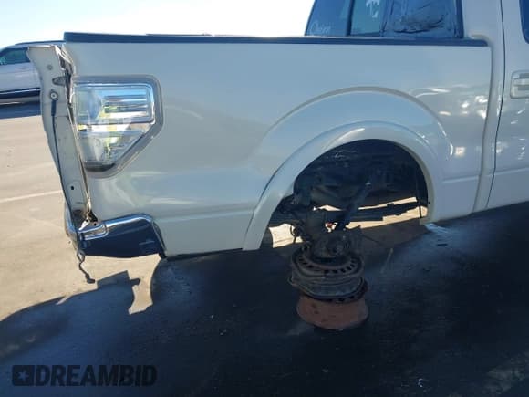 ✅ 2009 Ford F-150 XL • VIN: 1FTPW14V89KC92121 • Лот: 43599276. Опубликован ранее на IAAI с пробегом 205 573 миль. Бесплатный доступ к архиву аукционных продаж из США и подробный отчёт об истории автомобиля на DreamBid. Изображение 6.