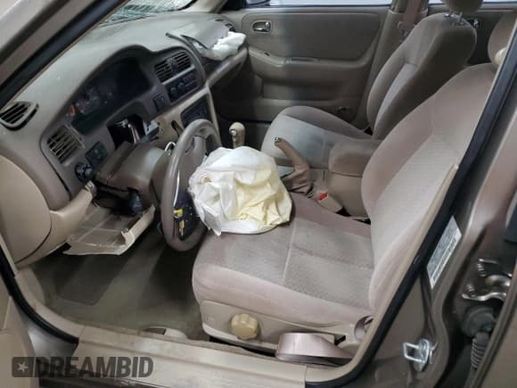 ✅ 2000 Mazda 626 LX • VIN: 1YVGF22C6Y5175233 • Lot: 42783225. Listed on Copart with 167,704 mi. Free auction sales archive from the USA and detailed vehicle history report at DreamBid. Image 7.