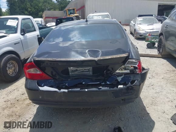 ✅ 2007 Mercedes-Benz CLS 550 • VIN: WDDDJ72X57A083291 • Lot: 42839486. Listed on IAAI with 223,609 mi. Free auction sales archive from the USA and detailed vehicle history report at DreamBid. Image 16.