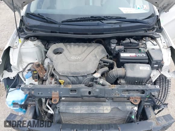 ✅ 2016 Hyundai Accent SE • VIN: KMHCT4AE2GU006712 • Lot: 42307401. Listed on IAAI with 86,301 mi. Free auction sales archive from the USA and detailed vehicle history report at DreamBid. Image 10.