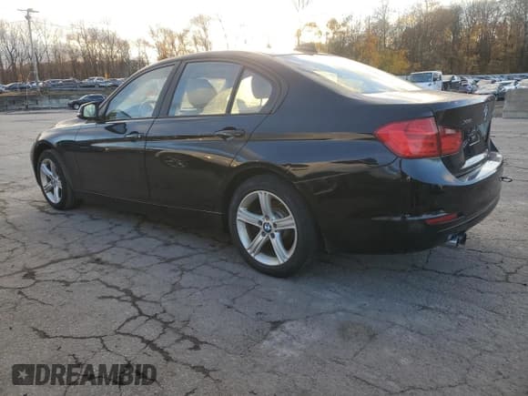 ✅ 2015 BMW 3 Series 328i xDrive • VIN: WBA3B5C58FF960486 • Lot: 92482545. Listed on Copart with 163,342 mi. Free auction sales archive from the USA and detailed vehicle history report at DreamBid. Image 2.