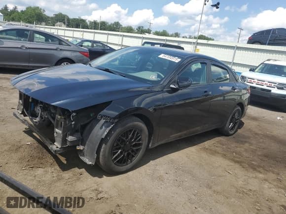 ✅ 2021 Hyundai Elantra SE • VIN: KMHLL4AG9MU199695 • Lot: 64104975. Listed on Copart with 35,613 mi. Free auction sales archive from the USA and detailed vehicle history report at DreamBid. Image 1.