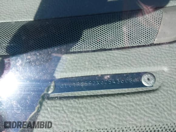 ✅ 2006 Volvo S60 2.5L Turbo • VIN: YV1RS592X62543608 • Lot: 43493308. Wystawiony na IAAI z przebiegiem 185 918 mil. Bezpłatny archiwum sprzedaży aukcyjnych z USA i szczegółowy raport historii pojazdu na DreamBid. Zdjęcie 9.