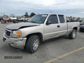 ✅ 2005 GMC Sierra 1500 SLE • VIN: 1GTEK19B75E333560 • Lot: 84446865. Wystawiony na Copart z przebiegiem 156 793 mil. Bezpłatny archiwum sprzedaży aukcyjnych z USA i szczegółowy raport historii pojazdu na DreamBid. Zdjęcie 1.