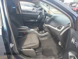 ✅ 2015 Dodge Journey American Value • VIN: 3C4PDCABXFT610861 • Lot: 43068421. Wystawiony na IAAI z przebiegiem 153 937 mil. Bezpłatny archiwum sprzedaży aukcyjnych z USA i szczegółowy raport historii pojazdu na DreamBid. Zdjęcie 5.