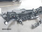 ✅ 2018 Jeep Compass Latitude • VIN: 3C4NJDBB6JT115232 • Лот: 43517758. Опубликован ранее на IAAI с пробегом 113 575 миль. Бесплатный доступ к архиву аукционных продаж из США и подробный отчёт об истории автомобиля на DreamBid. Изображение 12.