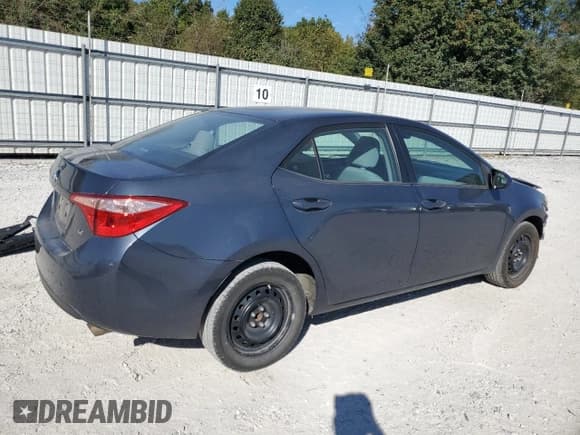 ✅ 2019 Toyota Corolla LE • VIN: 5YFBURHE9KP890931 • Lot: 86835815. Wystawiony na Copart z przebiegiem 133 890 mil. Bezpłatny archiwum sprzedaży aukcyjnych z USA i szczegółowy raport historii pojazdu na DreamBid. Zdjęcie 3.