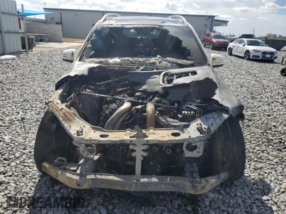 ✅ 2015 Mercedes-Benz GL 550 • VIN: 4JGDF7DE1FA498951 • Lot: 91496875. Wystawiony na Copart z przebiegiem Nie podano. Bezpłatny archiwum sprzedaży aukcyjnych z USA i szczegółowy raport historii pojazdu na DreamBid. Zdjęcie 5.