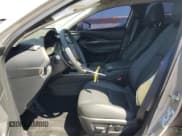 ✅ 2024 Mazda CX-30 S Preferred • VIN: 3MVDMBCM5RM698680 • Лот: 68218795. Опубликован ранее на Copart с пробегом 13 093 миль. Бесплатный доступ к архиву аукционных продаж из США и подробный отчёт об истории автомобиля на DreamBid. Изображение 7.