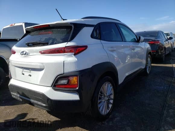 2021 Hyundai Kona SEL z VIN KM8K22AA1MU630352, wystawiony jako Copart lot #63187892 z przebiegiem Nie podano mil oraz . Historia ofert i sprzedaży dostępna na DreamBid. Obrazek 4.