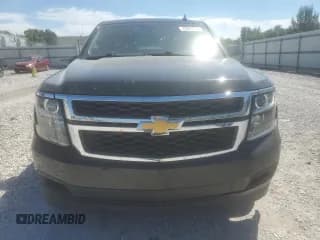 ✅ 2015 Chevrolet Suburban LT • VIN: 1GNSKJKCXFR531718 • Lot: 69665234. Wystawiony na Copart z przebiegiem 283 195 mil. Bezpłatny archiwum sprzedaży aukcyjnych z USA i szczegółowy raport historii pojazdu na DreamBid. Zdjęcie 5.
