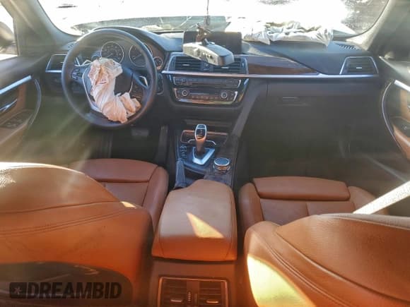 ✅ 2016 BMW 3 Series 328i xDrive • VIN: WBA8E3G55GNU03151 • Lot: 94324945. Listed on Copart with 114,807 mi. Free auction sales archive from the USA and detailed vehicle history report at DreamBid. Image 8.