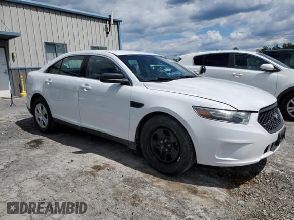 ✅ 2014 Ford Police Interceptor • VIN: 1FAHP2MK1EG166540 • Lot: 70671115. Wystawiony na Copart z przebiegiem 89 655 mil. Bezpłatny archiwum sprzedaży aukcyjnych z USA i szczegółowy raport historii pojazdu na DreamBid. Zdjęcie 4.