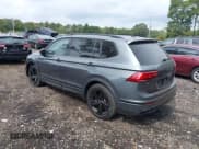✅ 2024 Volkswagen Tiguan SE R-Line Black • VIN: 3VV8B7AX9RM186327 • Lot: 43252674. Wystawiony na IAAI z przebiegiem 9 553 mil. Bezpłatny archiwum sprzedaży aukcyjnych z USA i szczegółowy raport historii pojazdu na DreamBid. Zdjęcie 3.