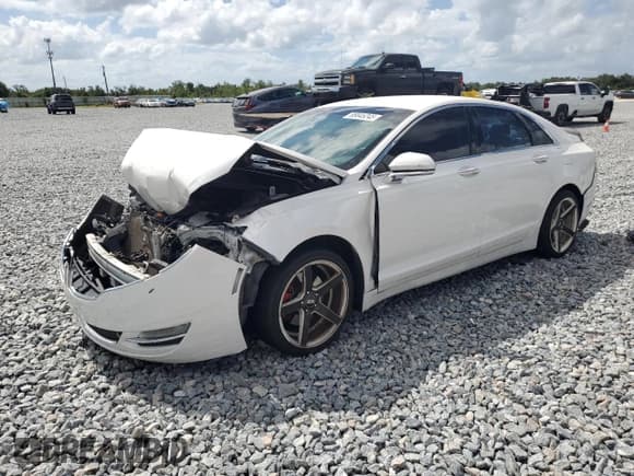 ✅ 2016 Lincoln MKZ • VIN: 3LN6L2G90GR623271 • Lot: 85845245. Wystawiony na Copart z przebiegiem 94 302 mil. Bezpłatny archiwum sprzedaży aukcyjnych z USA i szczegółowy raport historii pojazdu na DreamBid. Zdjęcie 1.