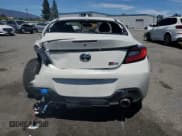 ✅ 2024 Toyota 86 • VIN: JF1ZNBB19R9751459 • Лот: 65811855. Опубликован ранее на Copart с пробегом 14 820 миль. Бесплатный доступ к архиву аукционных продаж из США и подробный отчёт об истории автомобиля на DreamBid. Изображение 6.