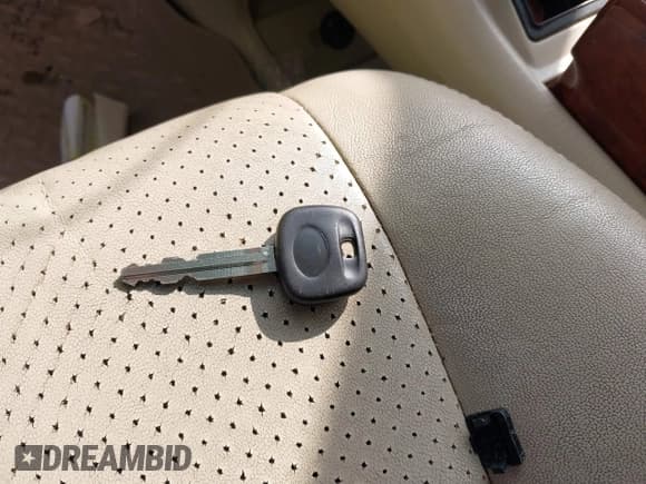 ✅ 2007 Toyota Highlander w/3rd Row • VIN: JTEEP21A170193169 • Lot: 42519190. Wystawiony na IAAI z przebiegiem 219 447 mil. Bezpłatny archiwum sprzedaży aukcyjnych z USA i szczegółowy raport historii pojazdu na DreamBid. Zdjęcie 11.