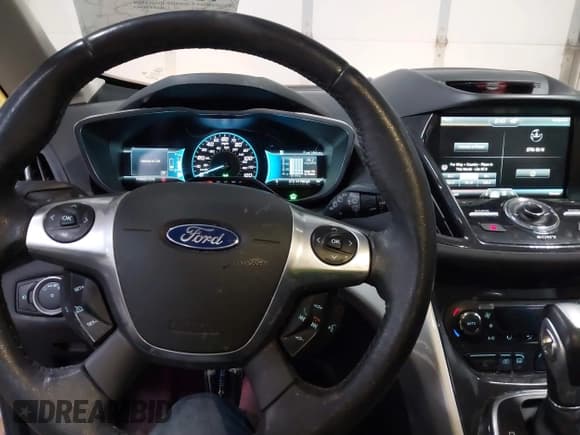 ✅ 2015 Ford C-Max SEL • VIN: 1FADP5CU3FL106299 • Lot: 41764339. Wystawiony na IAAI z przebiegiem 104 025 mil. Bezpłatny archiwum sprzedaży aukcyjnych z USA i szczegółowy raport historii pojazdu na DreamBid. Zdjęcie 14.