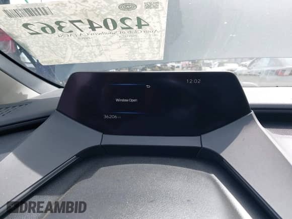 2023 Toyota Prius LE z VIN JTDACAAUXP3006206, wystawiony jako IAAI lot #42047362 z przebiegiem 36 206 mil mil oraz . Historia ofert i sprzedaży dostępna na DreamBid. Obrazek 7.