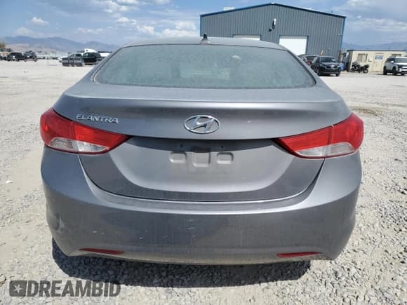 ✅ 2013 Hyundai Elantra Limited • VIN: 5NPDH4AE2DH421870 • Lot: 68691135. Listed on Copart with 173,236 mi. Free auction sales archive from the USA and detailed vehicle history report at DreamBid. Image 6.