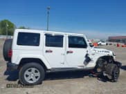 ✅ 2017 Jeep Wrangler Unlimited Rubicon • VIN: 1C4BJWFG9HL695361 • Lot: 42010655. Wystawiony na IAAI z przebiegiem 65 536 mil. Bezpłatny archiwum sprzedaży aukcyjnych z USA i szczegółowy raport historii pojazdu na DreamBid. Zdjęcie 13.