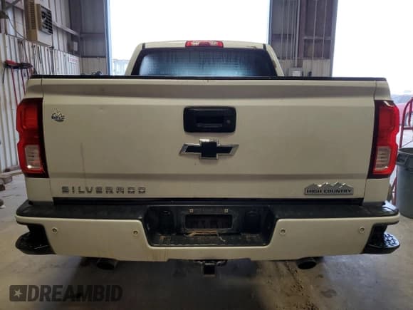 ✅ 2016 Chevrolet Silverado 1500 High Country • VIN: 3GCUKTEC4GG287669 • Lot: 89904475. Listed on Copart with 184,700 mi. Free auction sales archive from the USA and detailed vehicle history report at DreamBid. Image 6.