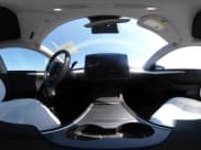 ✅ 2023 Tesla Model Y Long Range • VIN: 7SAYGDEE1PF816935 • Lot: 43075928. Wystawiony na IAAI z przebiegiem 26 486 mil. Bezpłatny archiwum sprzedaży aukcyjnych z USA i szczegółowy raport historii pojazdu na DreamBid. Zdjęcie 20.