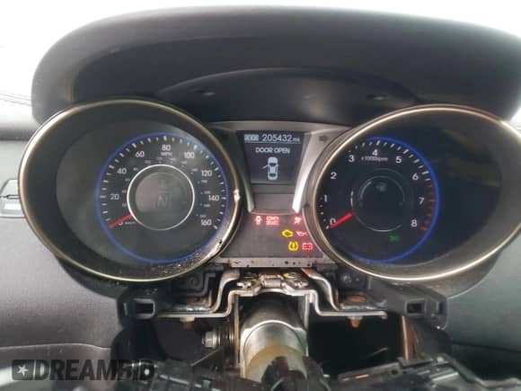 2013 Hyundai Genesis Coupe 2.0T с VIN KMHHT6KD1DU081940, выставлен на аукционе Copart как лот 82597674 с пробегом 205 432 миль миль и Чистый • Clean title. История ставок и продаж доступна на DreamBid. Изображение 9.