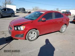 ✅ 2015 Chevrolet Sonic LT • VIN: 1G1JC5SH9F4185025 • Лот: 92511255. Опубликован ранее на Copart с пробегом 184 507 миль. Бесплатный доступ к архиву аукционных продаж из США и подробный отчёт об истории автомобиля на DreamBid. Изображение 1.