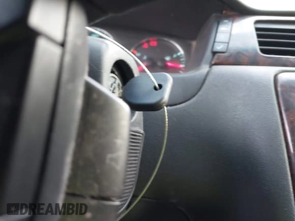 ✅ 2015 Chevrolet Impala LT • VIN: 2G1WB5E37F1131789 • Lot: 43640660. Listed on IAAI with 260,423 mi. Free auction sales archive from the USA and detailed vehicle history report at DreamBid. Image 11.