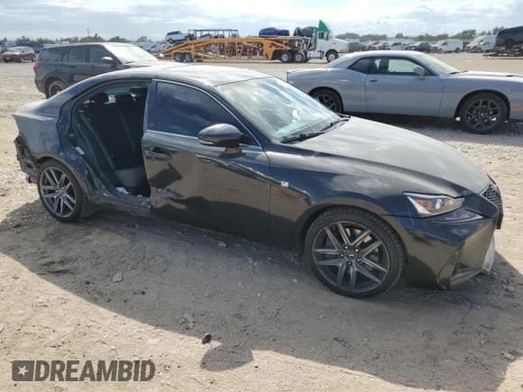 ✅ 2017 Lexus IS 200t • VIN: JTHBA1D2XH5045905 • Лот: 86192195. Опубликован ранее на Copart с пробегом 77 144 миль. Бесплатный доступ к архиву аукционных продаж из США и подробный отчёт об истории автомобиля на DreamBid. Изображение 4.