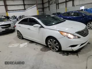✅ 2013 Hyundai Sonata SE • VIN: 5NPEC4AB1DH799896 • Lot: 89839995. Listed on Copart with 151,714 mi. Free auction sales archive from the USA and detailed vehicle history report at DreamBid. Image 4.