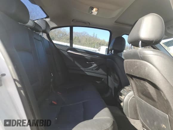 ✅ 2014 BMW 5 Series 528i xDrive • VIN: WBA5A7C59ED618031 • Lot: 92112715. Listed on Copart with 140,635 mi. Free auction sales archive from the USA and detailed vehicle history report at DreamBid. Image 10.