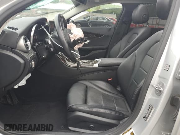 ✅ 2017 Mercedes-Benz C 300 • VIN: WDDWF4KB3HR306976 • Lot: 57585515. Listed on Copart with 33,222 mi. Free auction sales archive from the USA and detailed vehicle history report at DreamBid. Image 7.