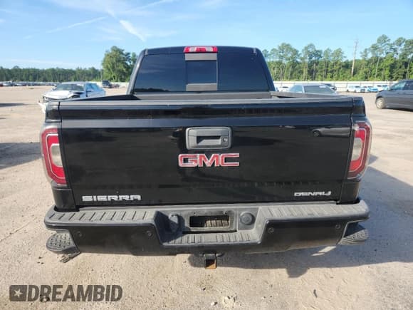 ✅ 2018 GMC Sierra 1500 Denali • VIN: 3GTU2PEC0JG274013 • Лот: 64413845. Опубликован ранее на Copart с пробегом 127 130 миль. Бесплатный доступ к архиву аукционных продаж из США и подробный отчёт об истории автомобиля на DreamBid. Изображение 6.