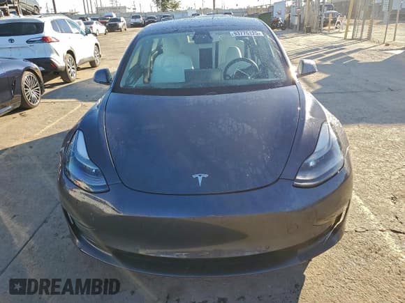 ✅ 2021 Tesla Model 3 Standard Range Plus • VIN: 5YJ3E1EA0MF875267 • Lot: 93775125. Wystawiony na Copart z przebiegiem 31 648 mil. Bezpłatny archiwum sprzedaży aukcyjnych z USA i szczegółowy raport historii pojazdu na DreamBid. Zdjęcie 5.