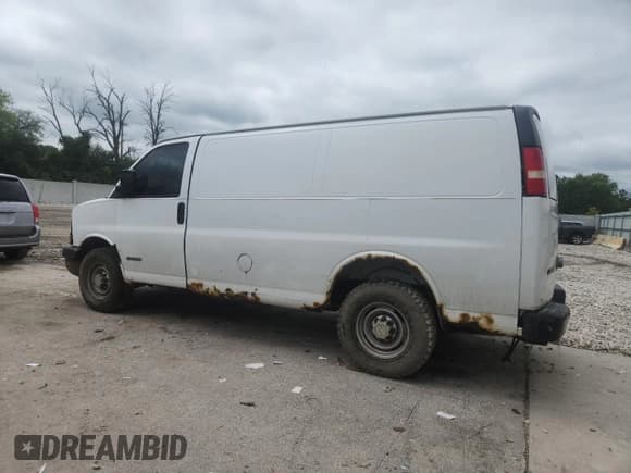 ✅ 2006 Chevrolet Express Cargo • VIN: 1GCGG25V661257290 • Lot: 69563625. Listed on Copart with 179,629 mi. Free auction sales archive from the USA and detailed vehicle history report at DreamBid. Image 2.