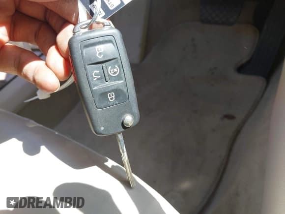 ✅ 2015 Volkswagen Passat SEL Premium • VIN: 1VWCT7A31FC072643 • Лот: 42104061. Опубликован ранее на IAAI с пробегом 117 277 миль. Бесплатный доступ к архиву аукционных продаж из США и подробный отчёт об истории автомобиля на DreamBid. Изображение 11.