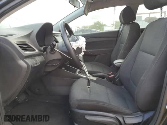 2021 Hyundai Accent SE z VIN 3KPC24A6XME135162, wystawiony jako Copart lot #68153984 z przebiegiem 71 422 mil mil oraz Szkoda całkowita • Salvage title. Historia ofert i sprzedaży dostępna na DreamBid. Obrazek 7.