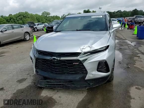 2020 Chevrolet Blazer RS z VIN 3GNKBERS2LS574205, wystawiony jako Copart lot #61244355 z przebiegiem 78 202 mil mil oraz Szkoda całkowita • Salvage title. Historia ofert i sprzedaży dostępna na DreamBid. Obrazek 14.