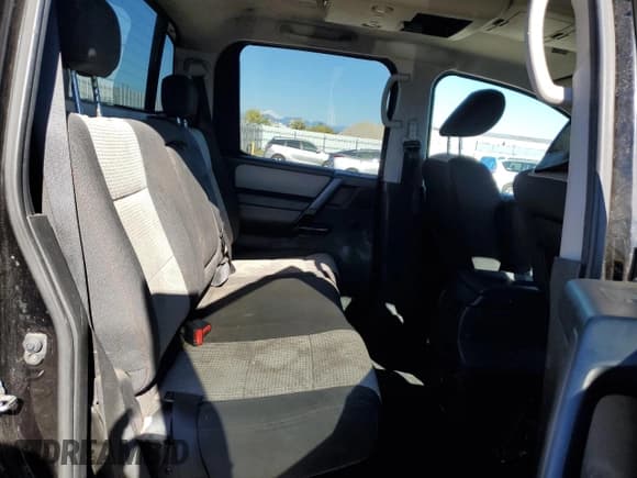 ✅ 2011 Nissan Titan SV • VIN: 1N6BA0EC6BN318605 • Лот: 86826285. Опубликован ранее на Copart с пробегом 144 699 миль. Бесплатный доступ к архиву аукционных продаж из США и подробный отчёт об истории автомобиля на DreamBid. Изображение 10.