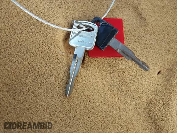 ✅ 2004 Ford F-250 XL • VIN: 1FTNX20LX4EB97517 • Лот: 41277987. Опубликован ранее на IAAI с пробегом 202 880 миль. Бесплатный доступ к архиву аукционных продаж из США и подробный отчёт об истории автомобиля на DreamBid. Изображение 11.