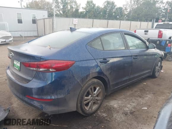 ✅ 2017 Hyundai Elantra Limited • VIN: 5NPD84LF5HH203675 • Lot: 43383132. Listed on IAAI with 97,209 mi. Free auction sales archive from the USA and detailed vehicle history report at DreamBid. Image 4.
